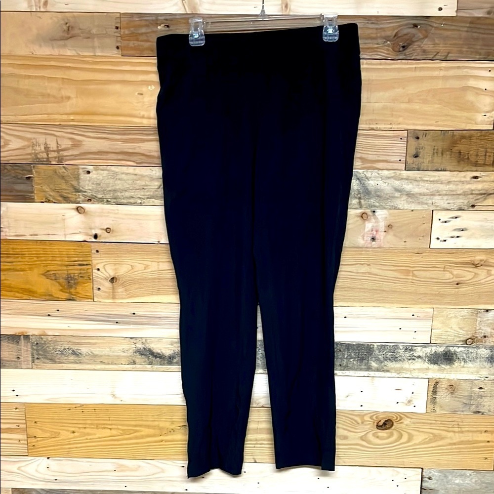 Eddie Bauer size Medium Black Stretchy Lightweight Straight Leg Athletic Pants